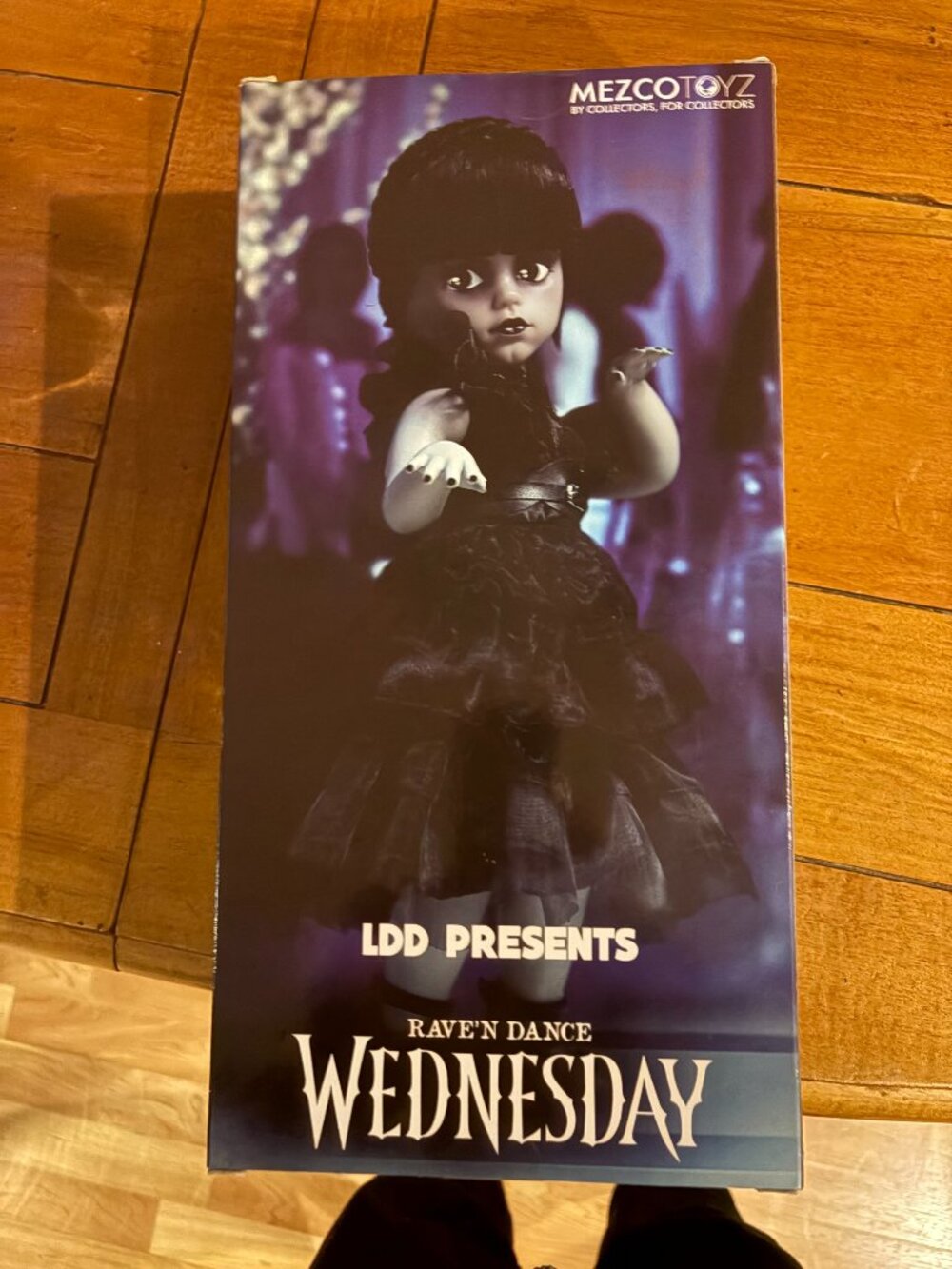WEDNESDAY ADAMS Rave’n Dance. NEW IN BOX by Mezco Toyz